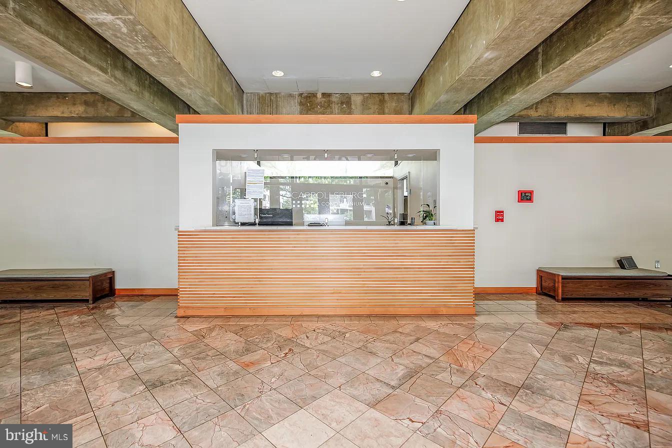 1250 4TH STREET SW W403