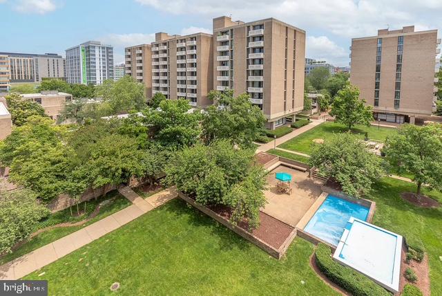 1250 4TH STREET SW W403