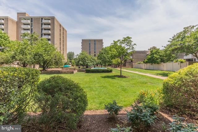 1250 4TH STREET SW W403