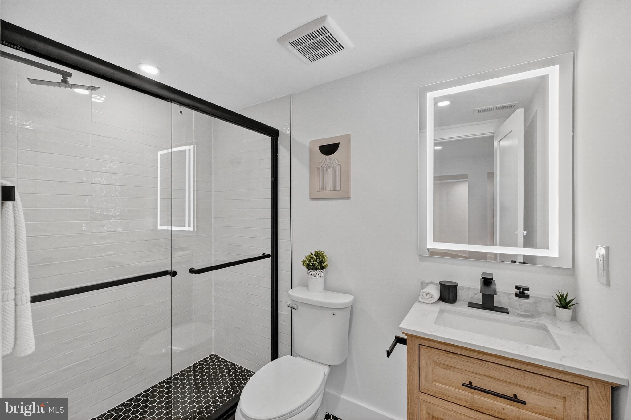 1923 JACKSON STREET NE