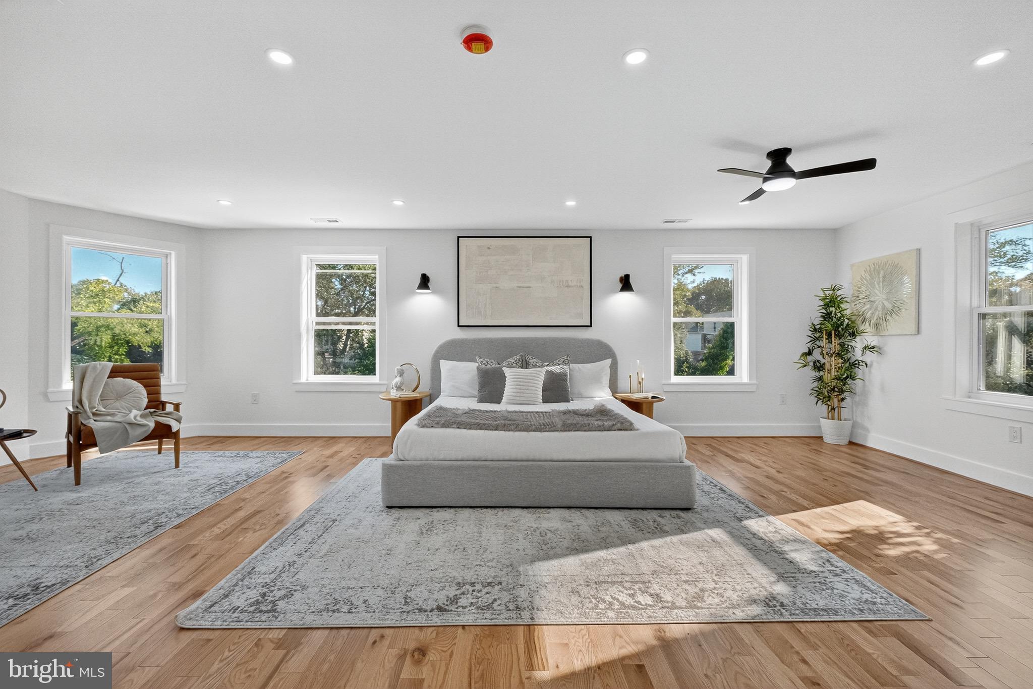 1923 JACKSON STREET NE