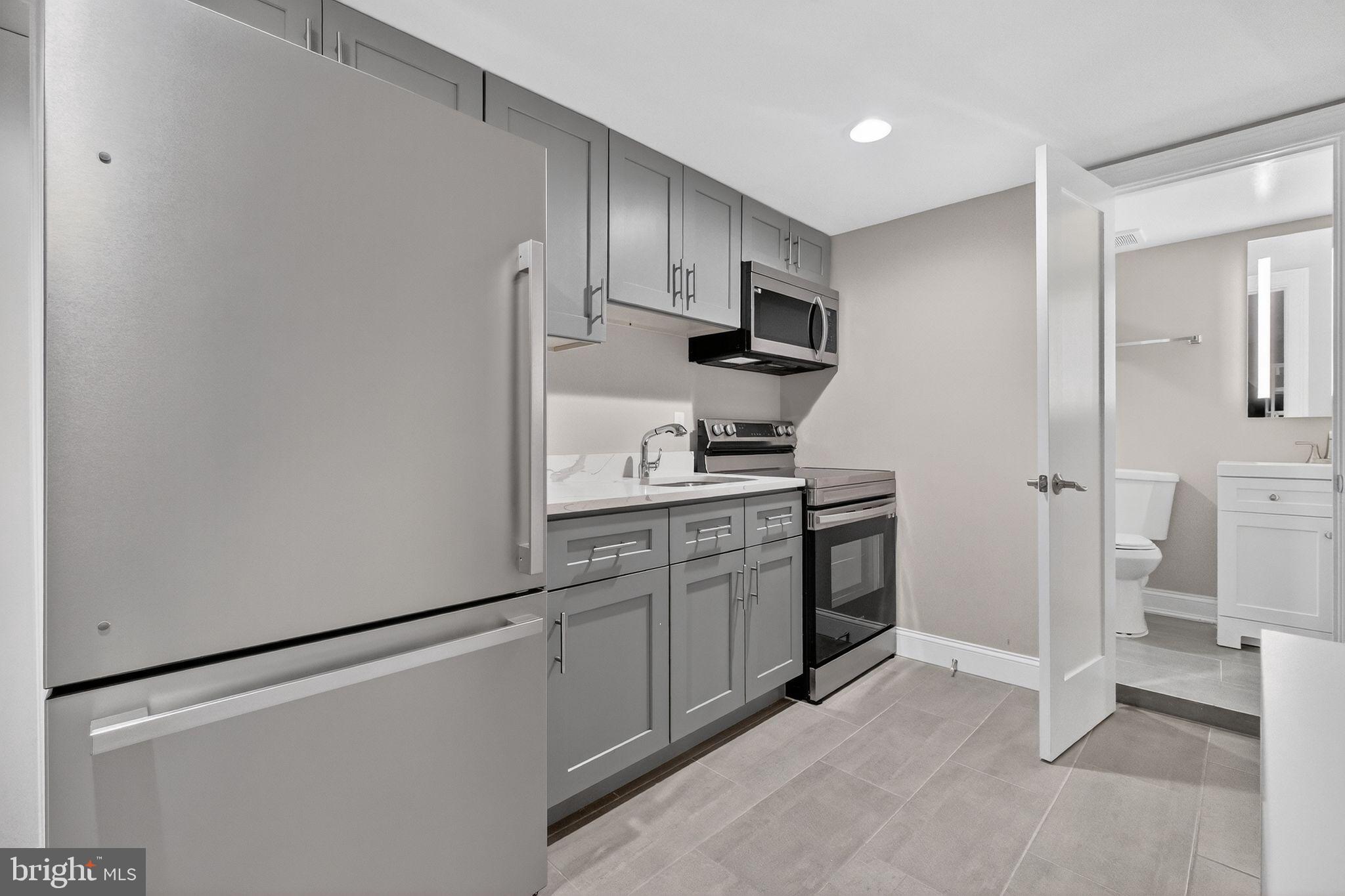 3151 NEWTON STREET NE