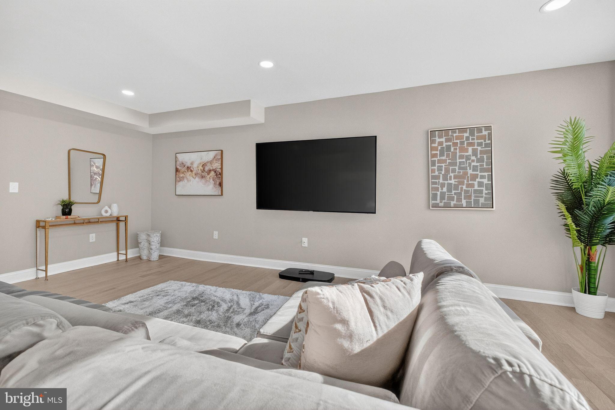 3151 NEWTON STREET NE