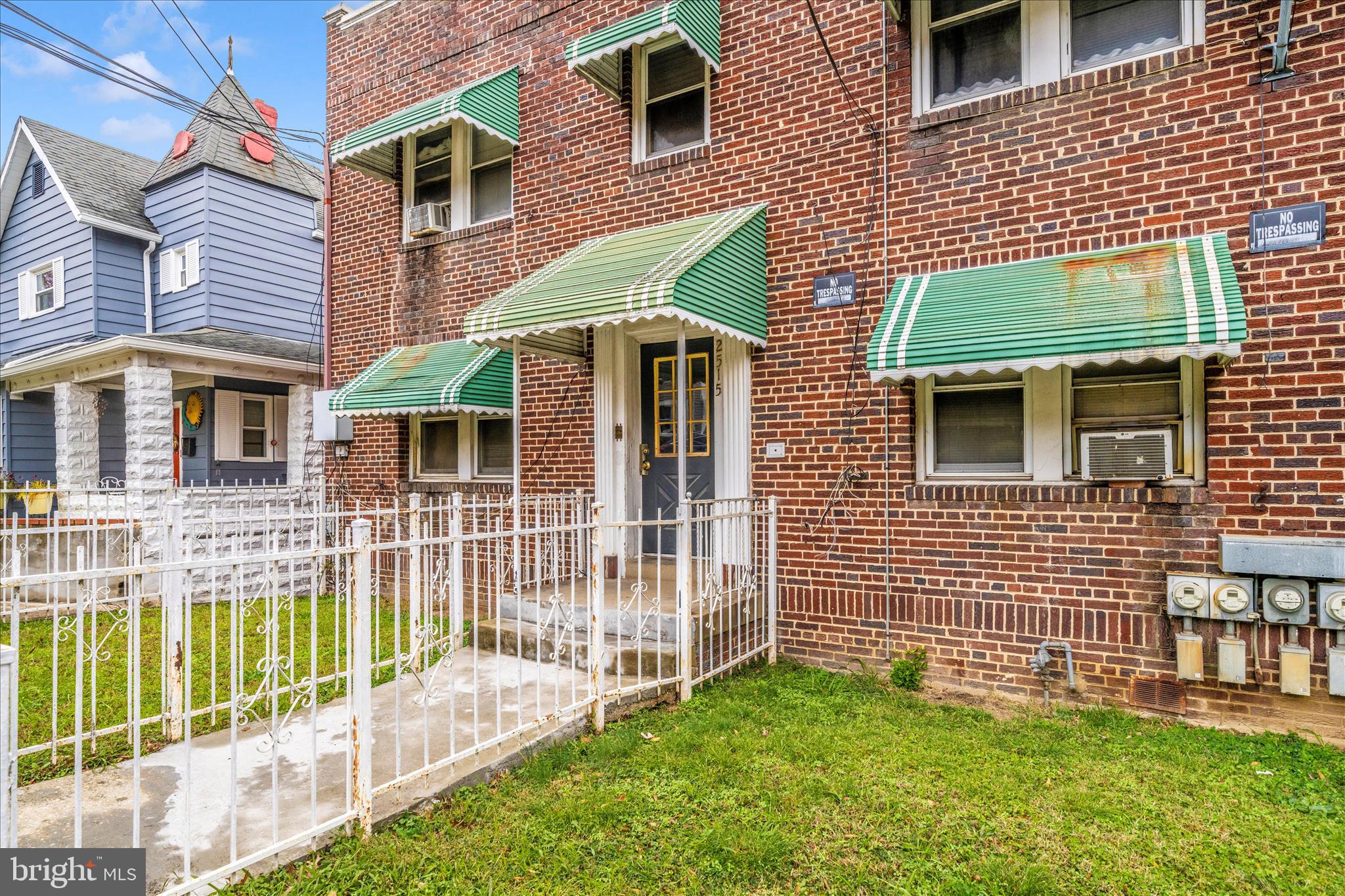 2513-2515 22ND STREET NE