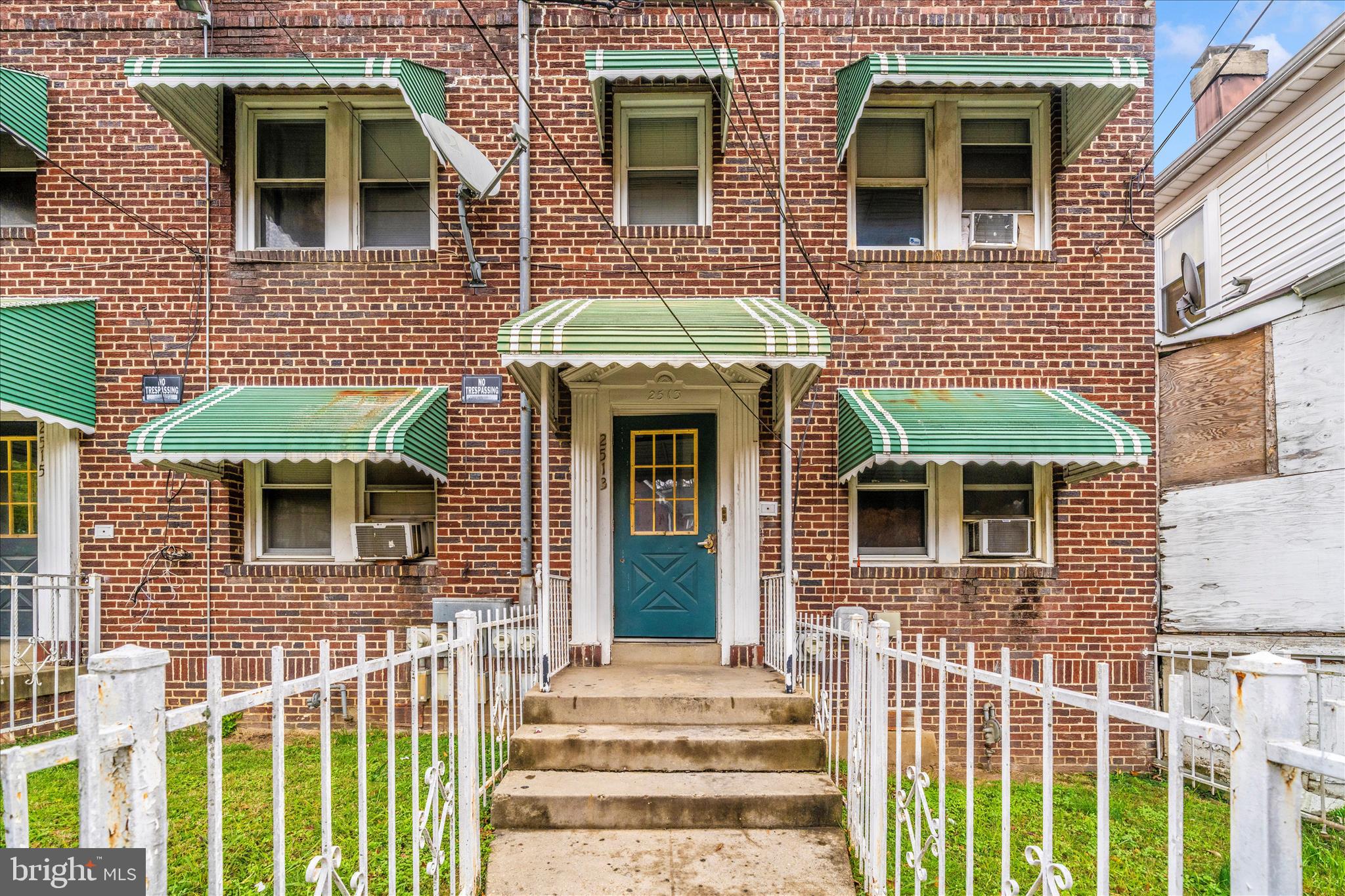 2513-2515 22ND STREET NE