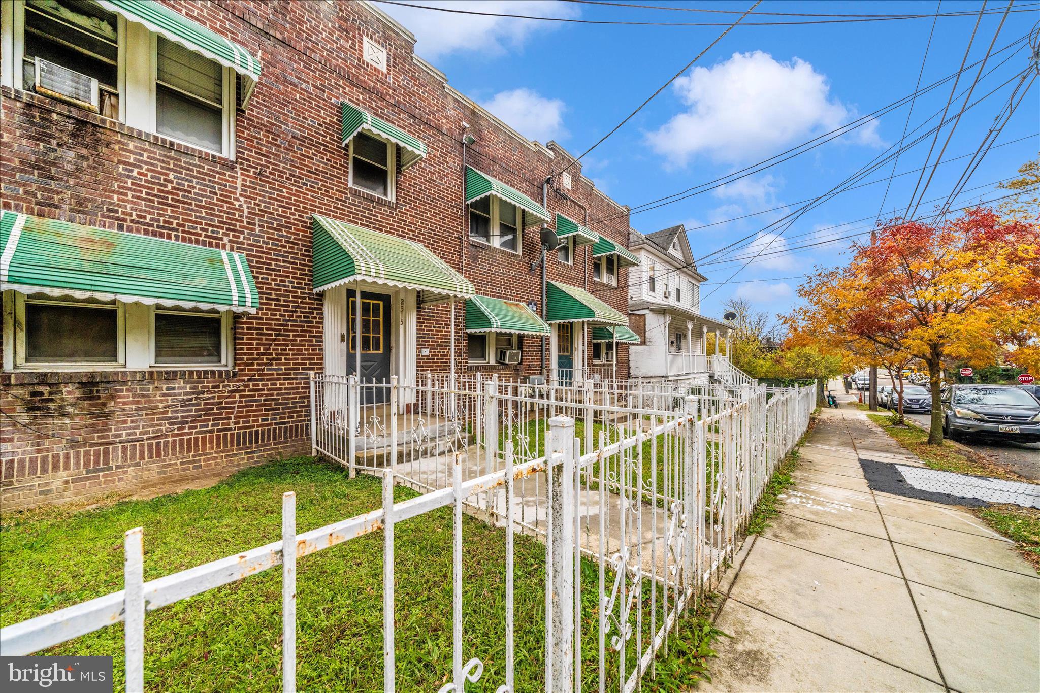 2513-2515 22ND STREET NE