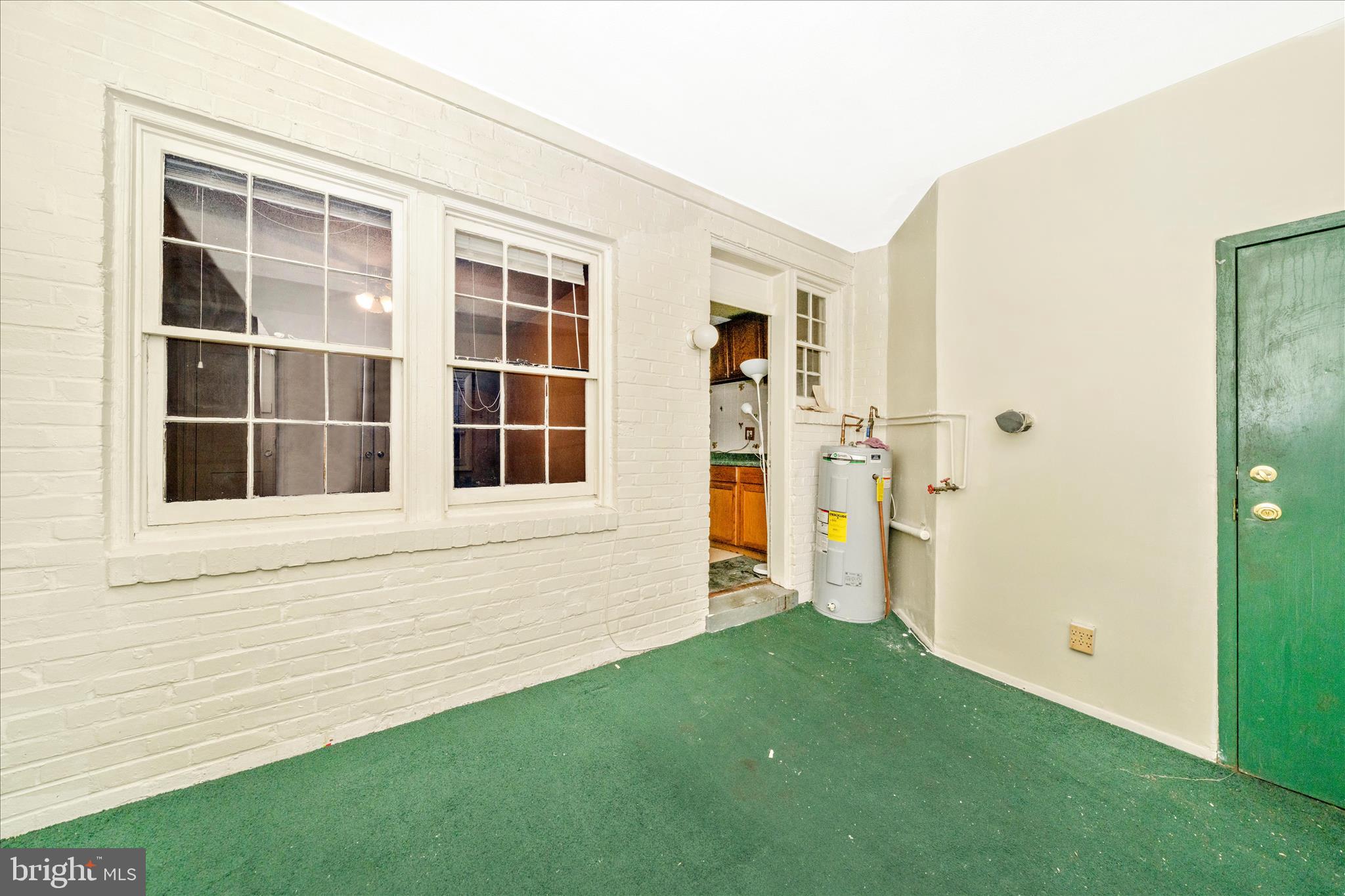 2513-2515 22ND STREET NE