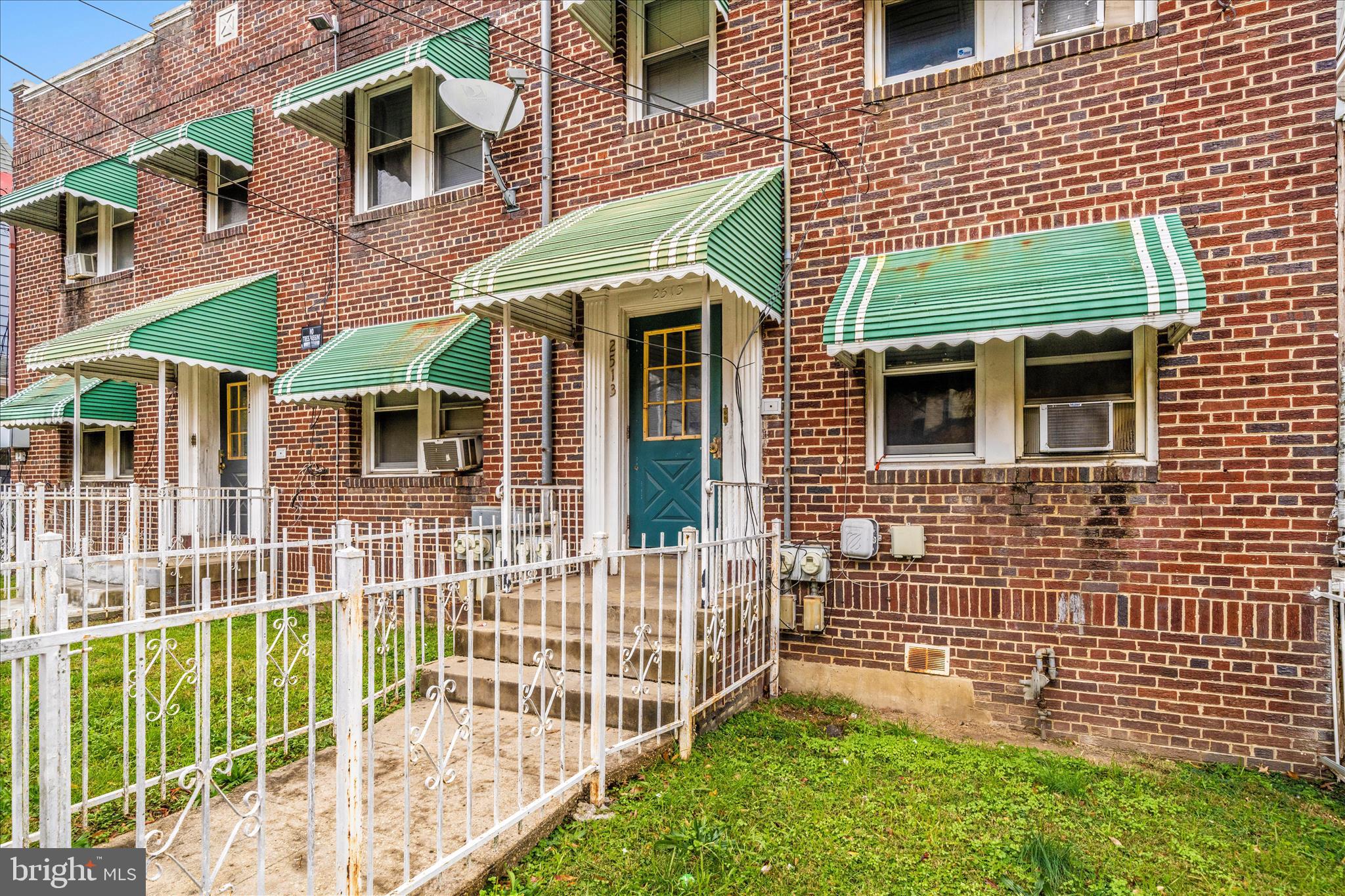 2513-2515 22ND STREET NE