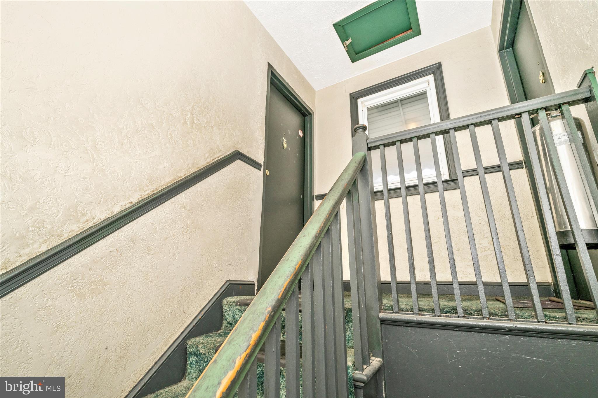 2513-2515 22ND STREET NE