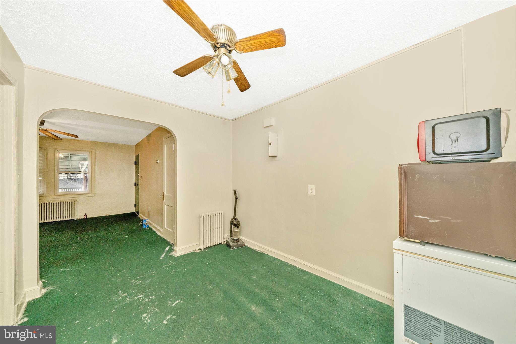 2513-2515 22ND STREET NE