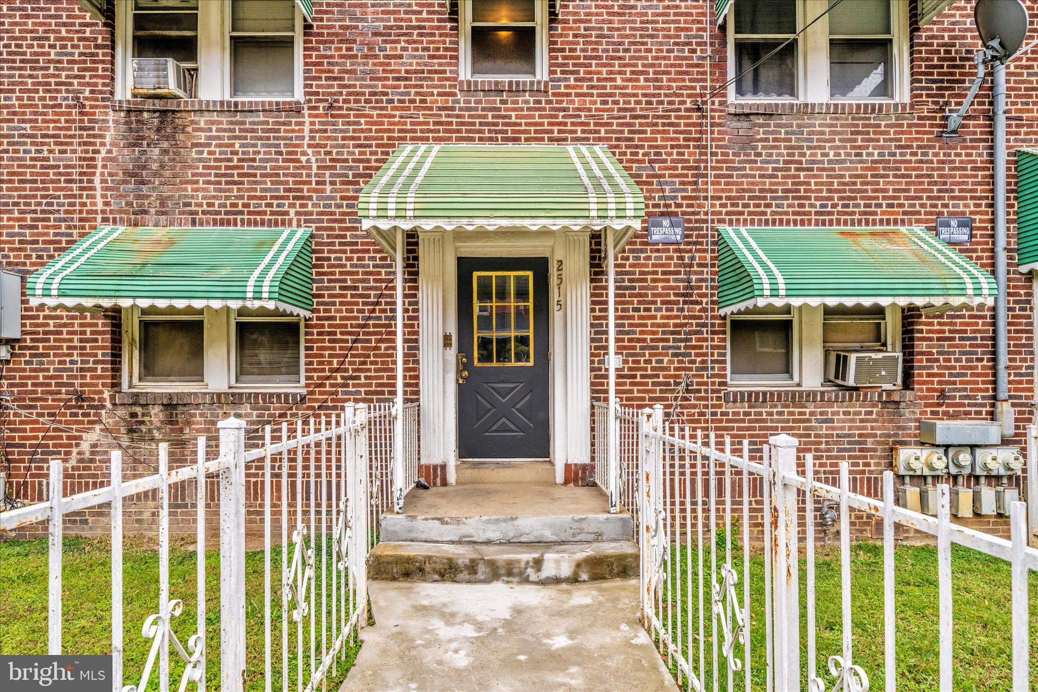 2513-2515 22ND STREET NE