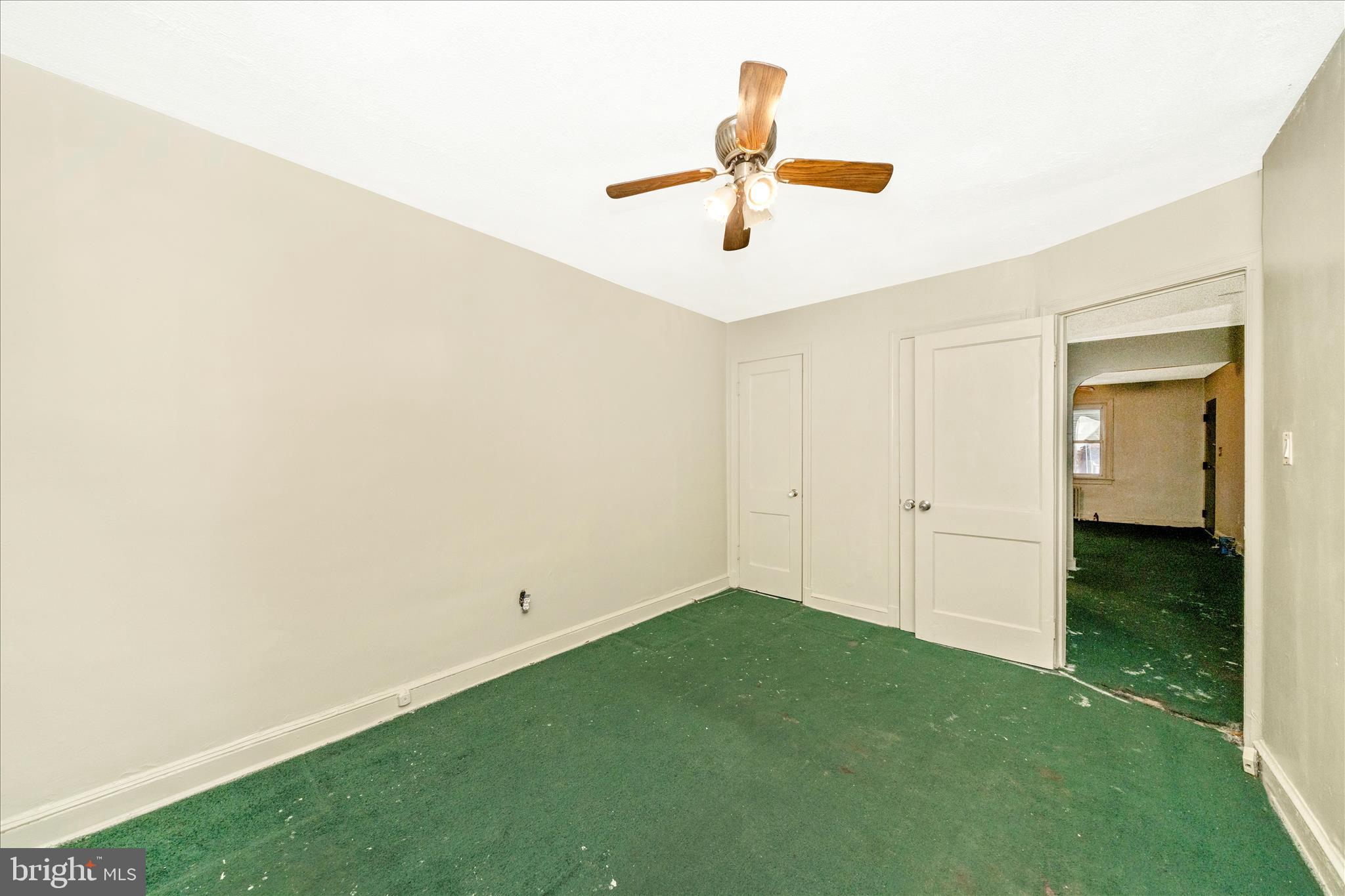 2513-2515 22ND STREET NE