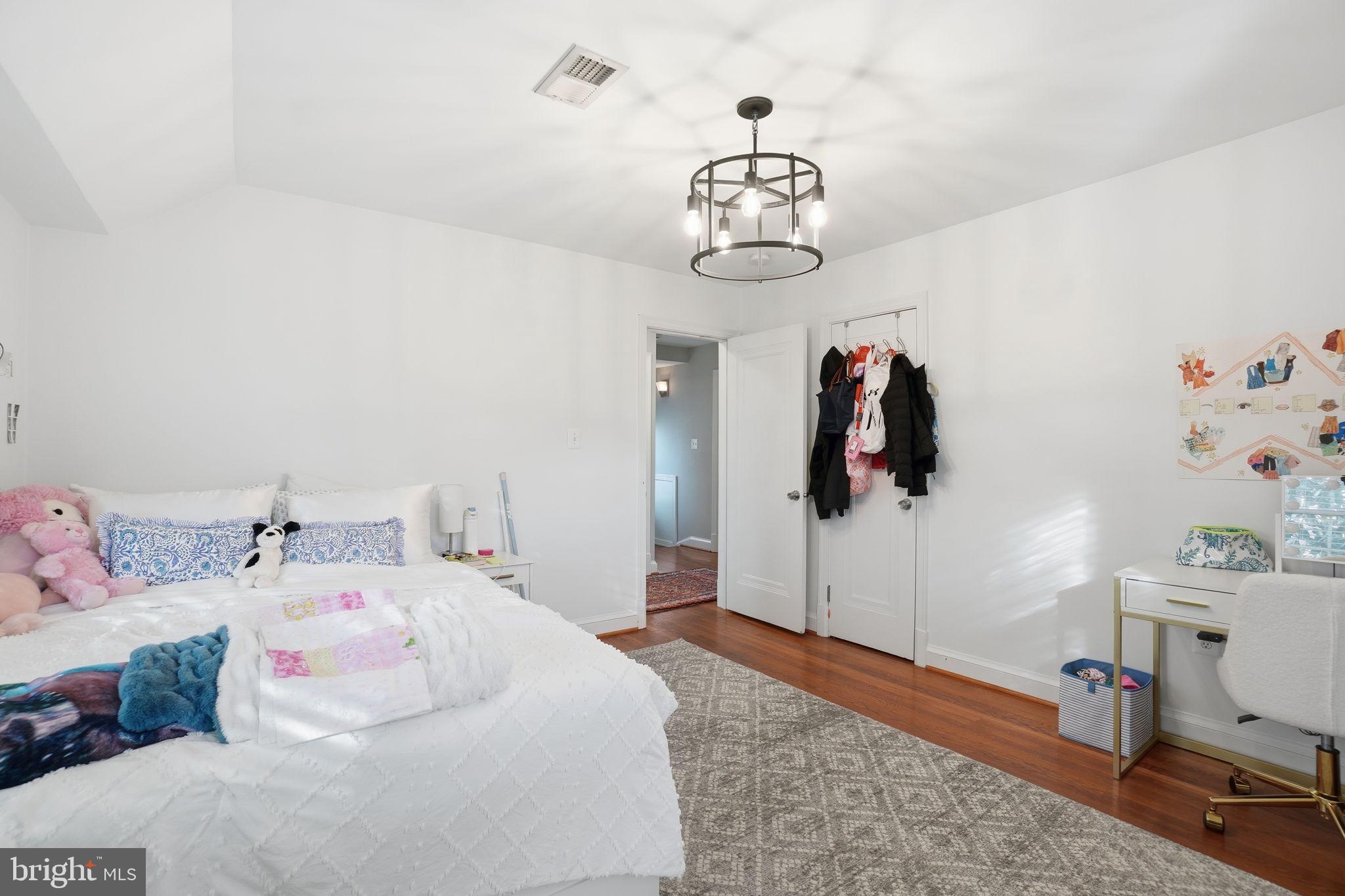 31 MILMARSON PLACE NW