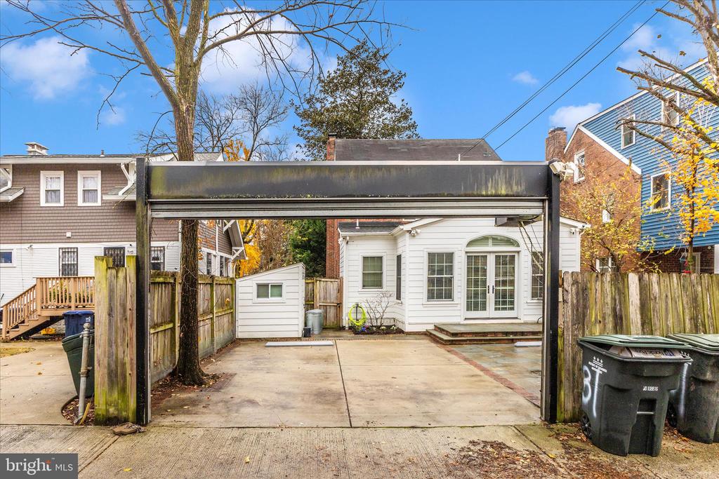 31 MILMARSON PLACE NW