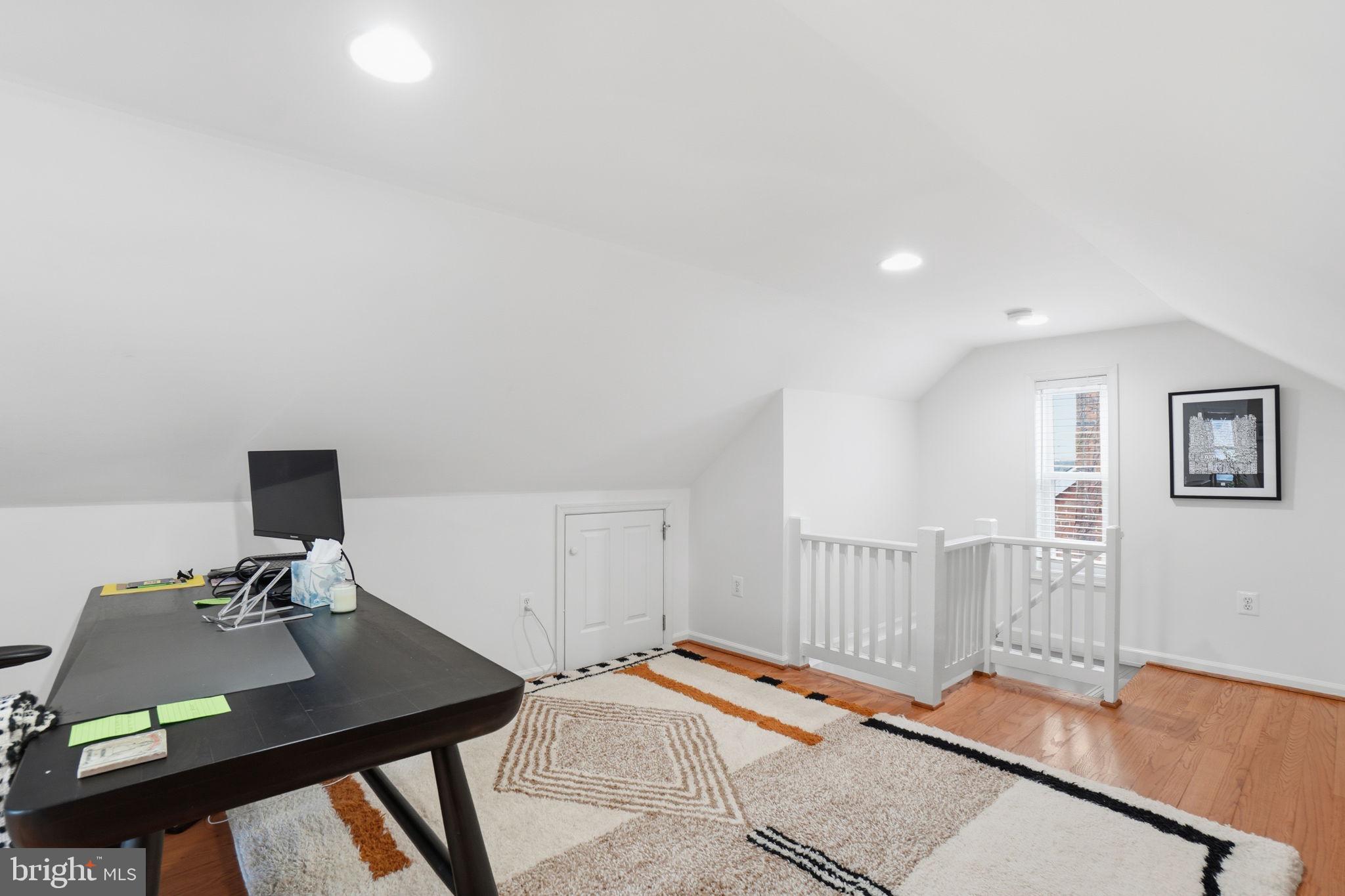 31 MILMARSON PLACE NW