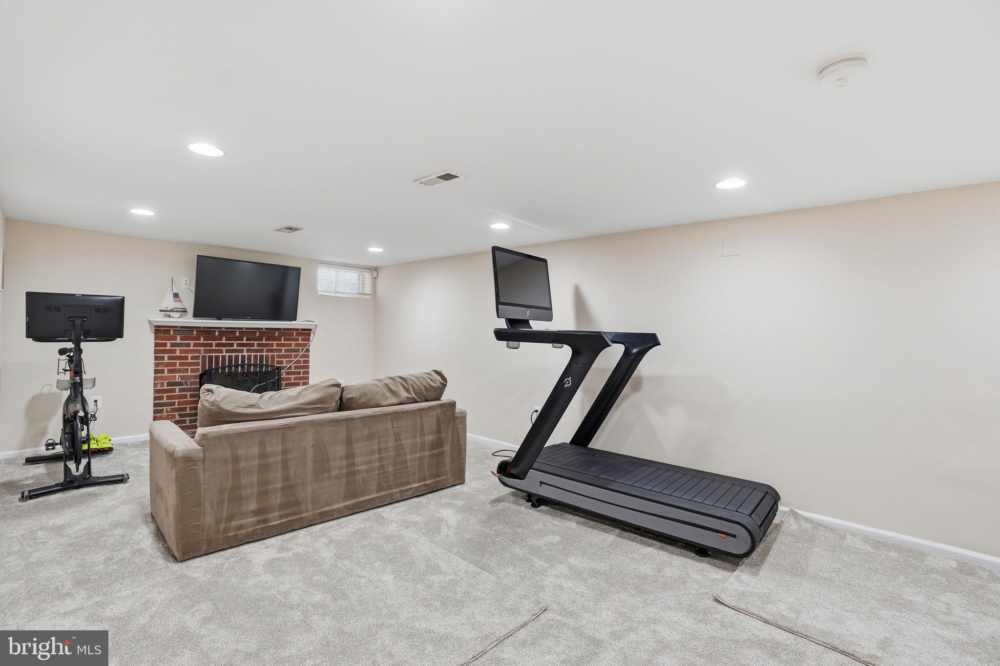 31 MILMARSON PLACE NW