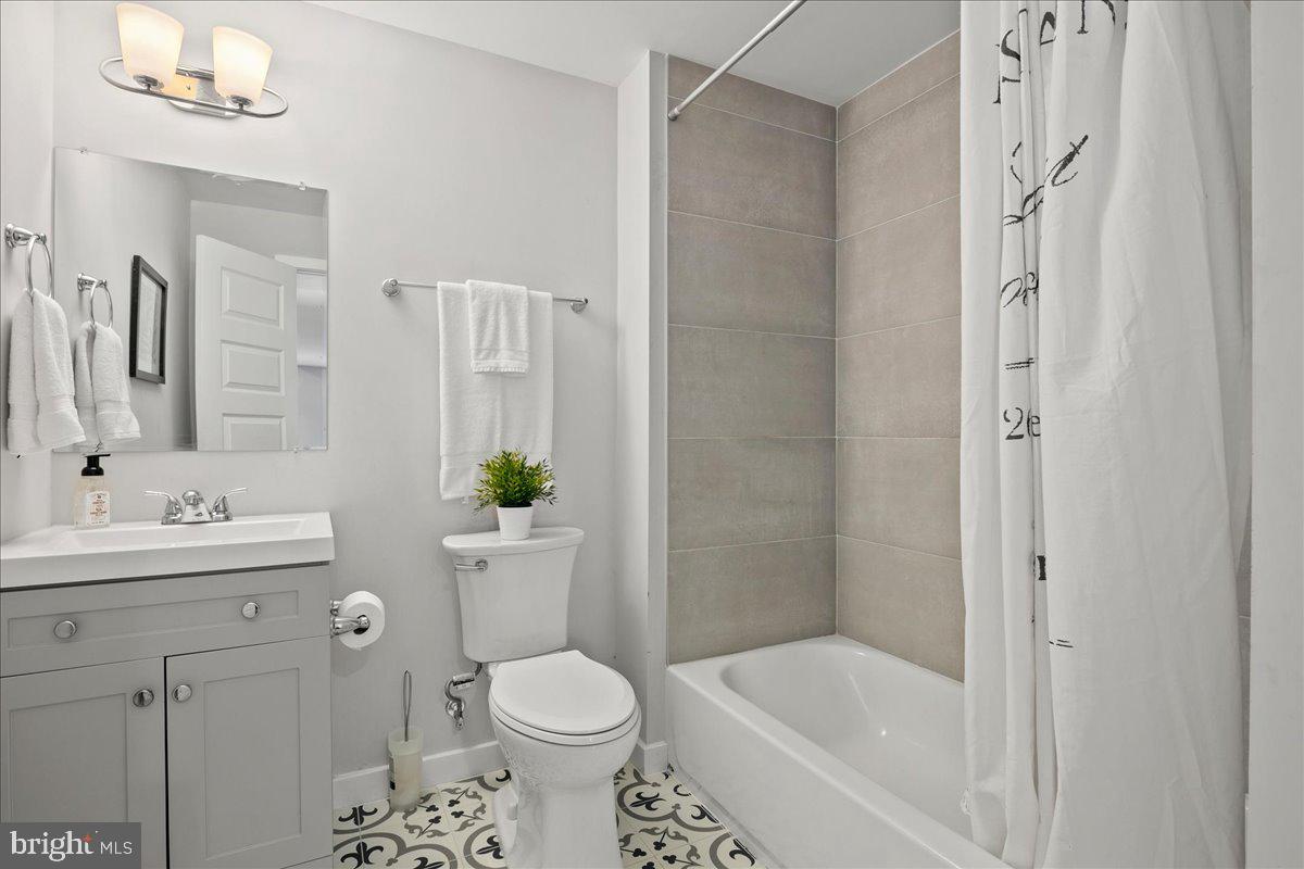 2503 BURNS STREET SE