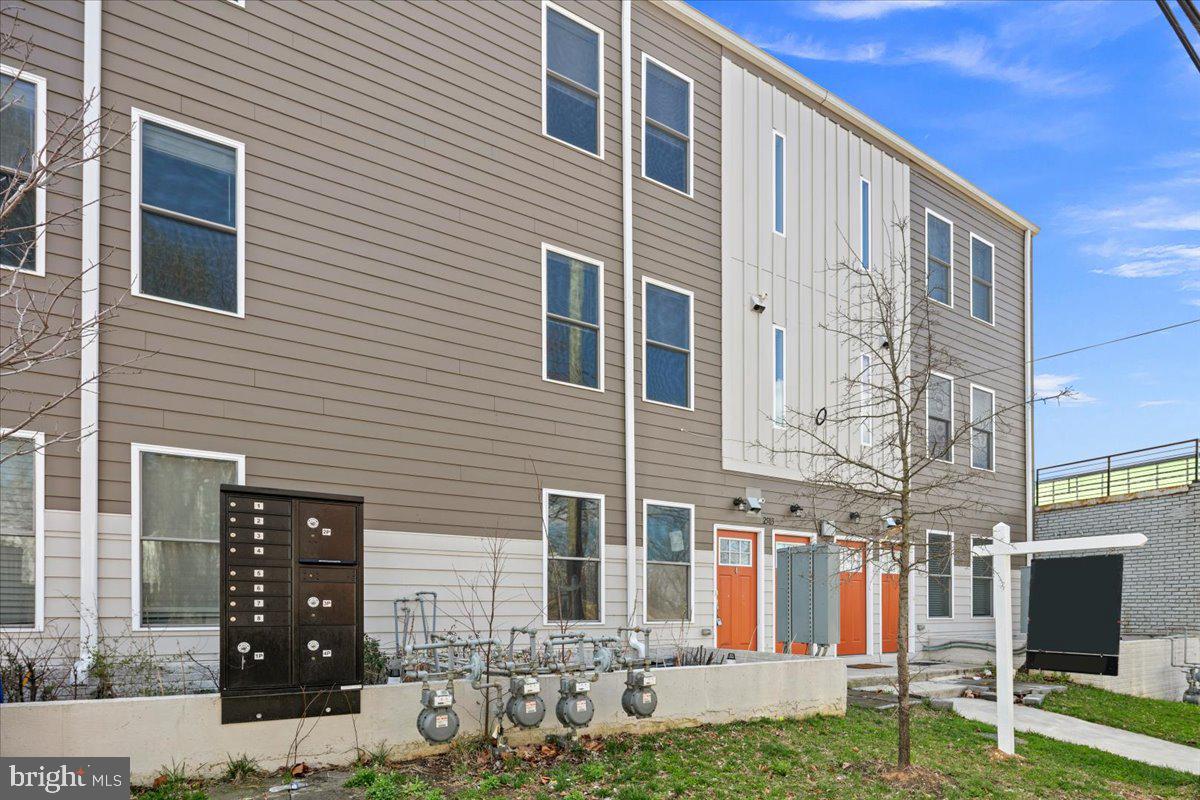 2503 BURNS STREET SE