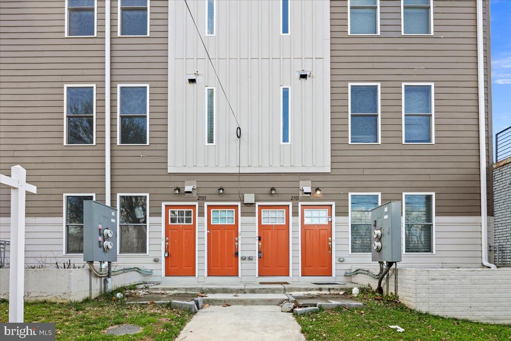 2503 BURNS STREET SE