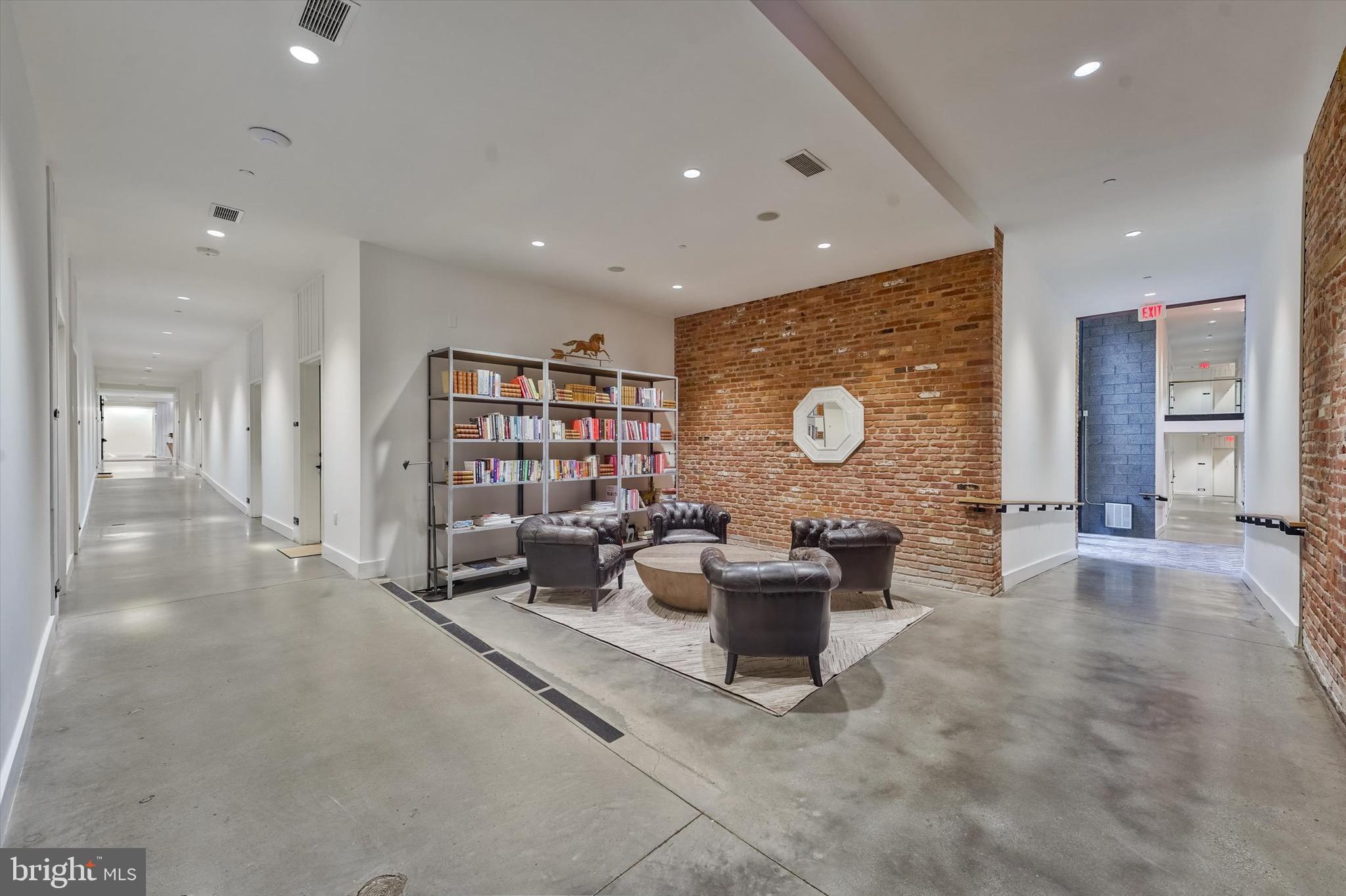 57 N N ST STREET NW 125