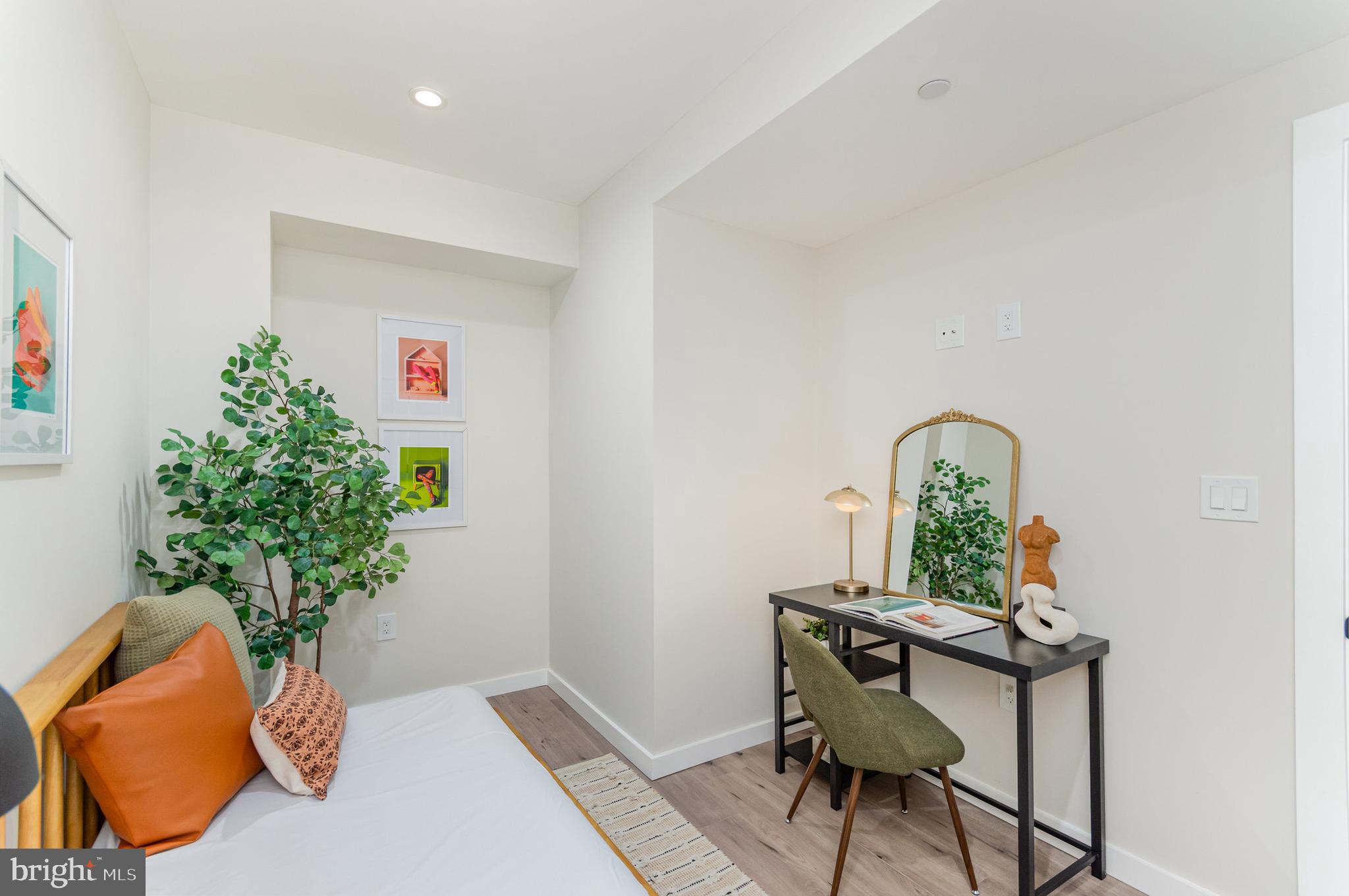 2116 4TH STREET NE B