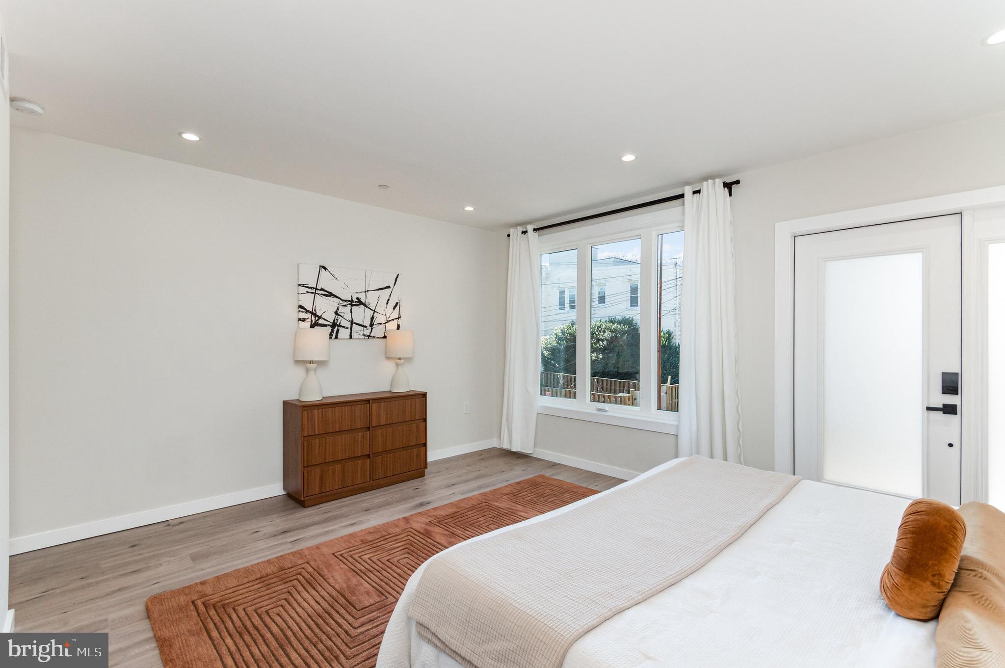 2116 4TH STREET NE B