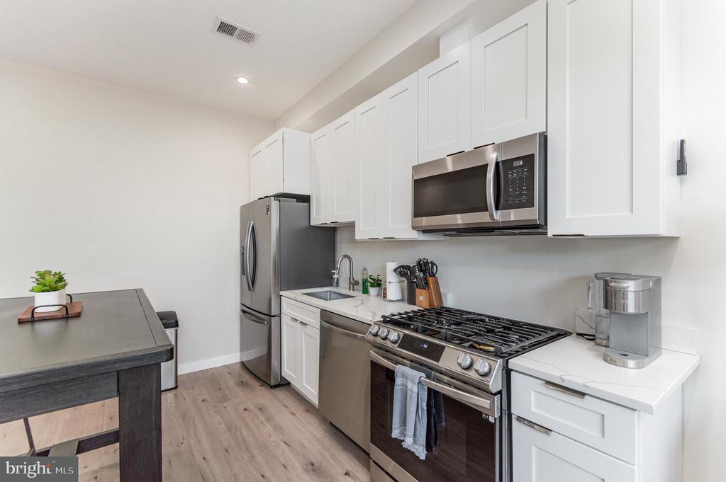 2116 4TH STREET NE A