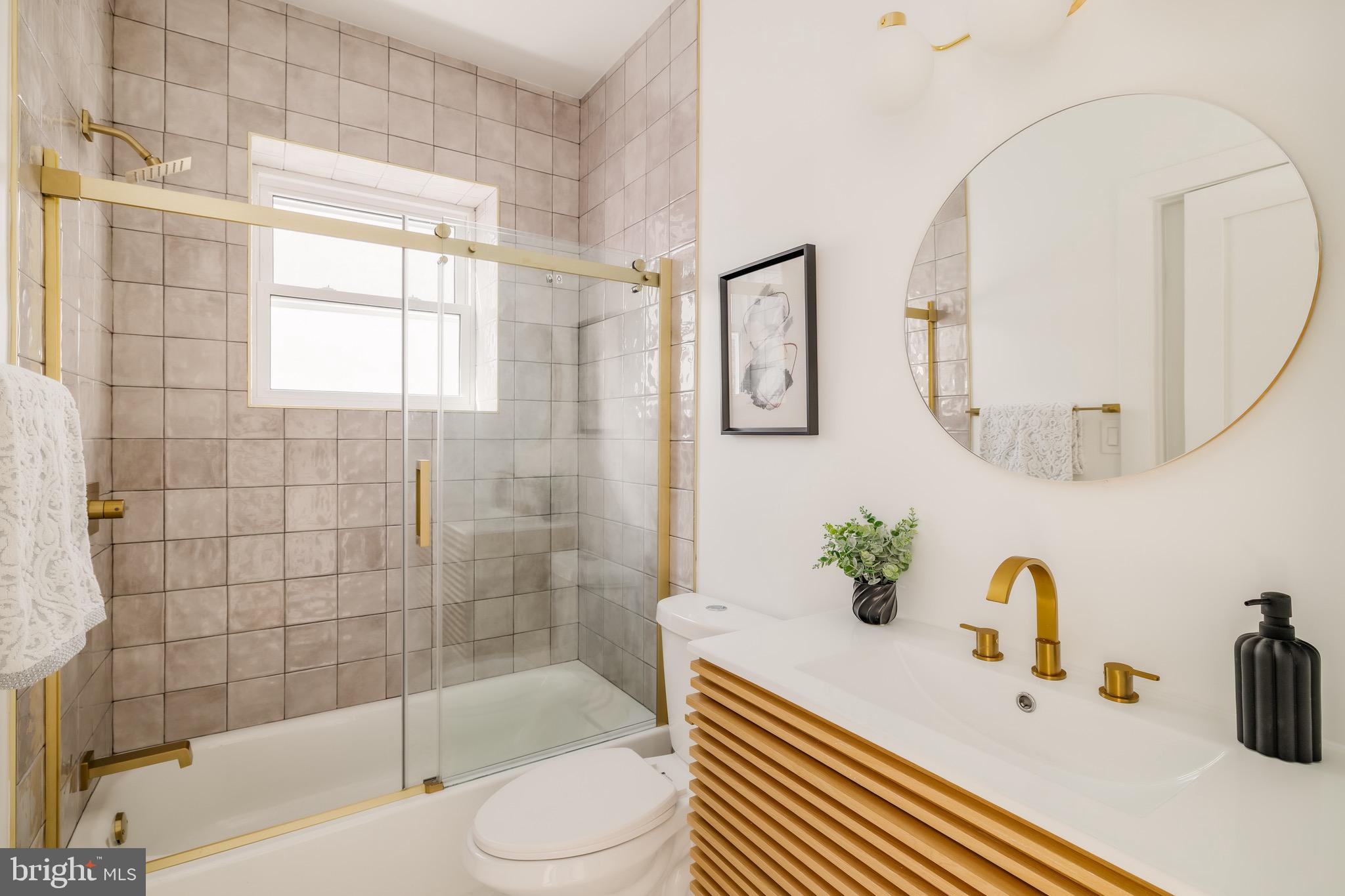 932 FRENCH STREET NW