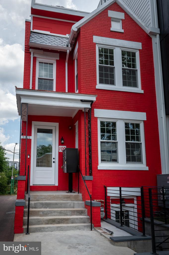 3321 11TH STREET NW 1