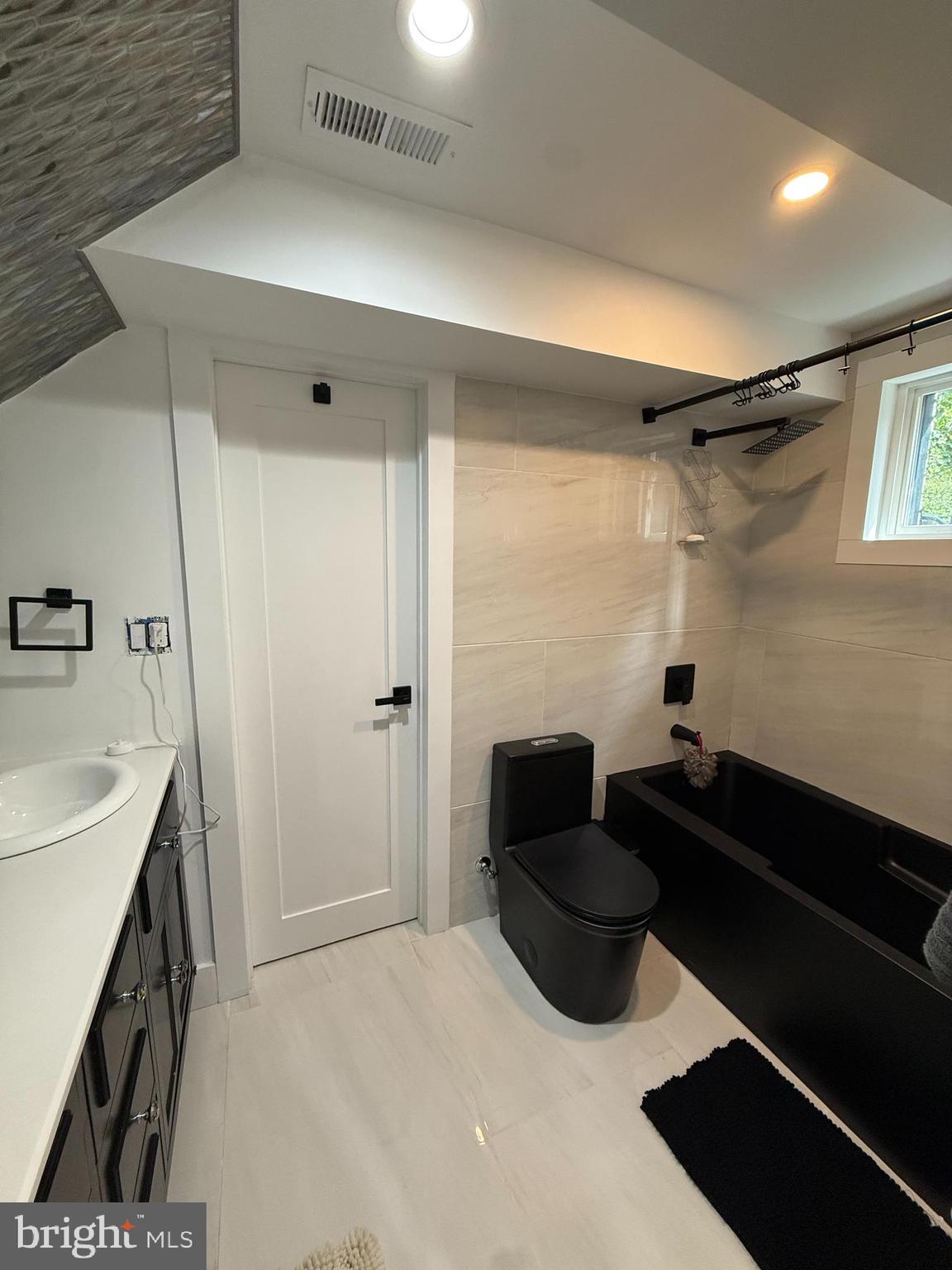 3323 CARPENTER STREET SE