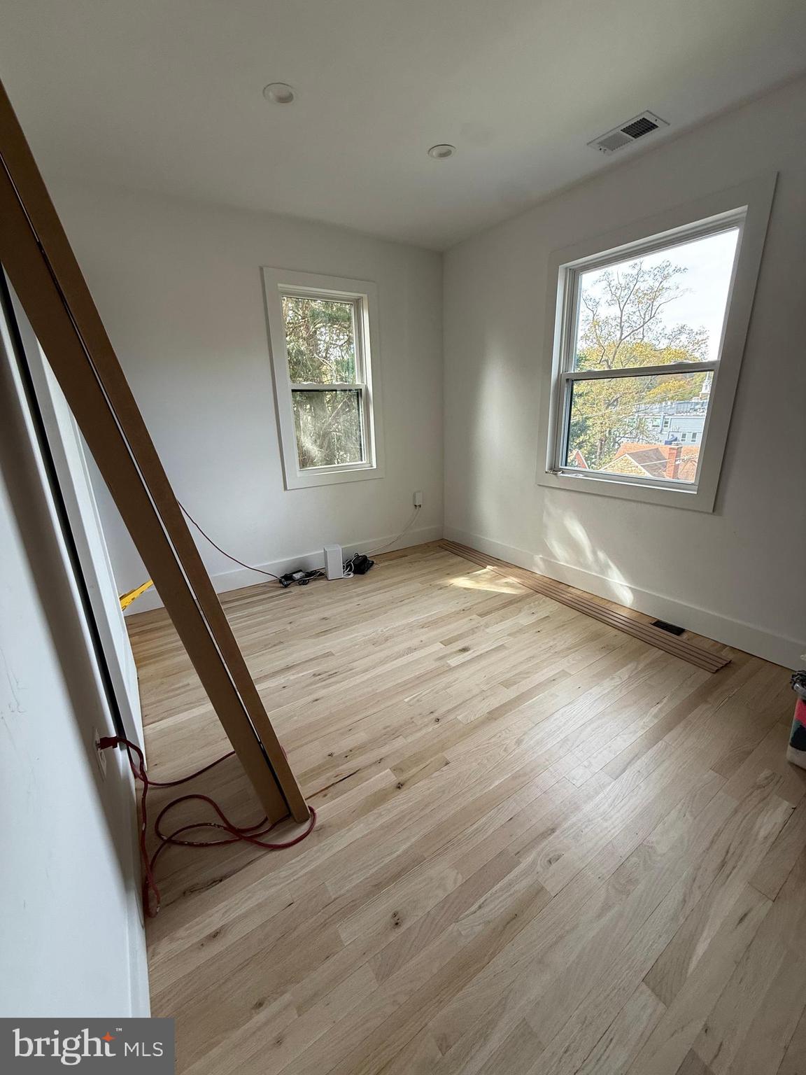 3323 CARPENTER STREET SE