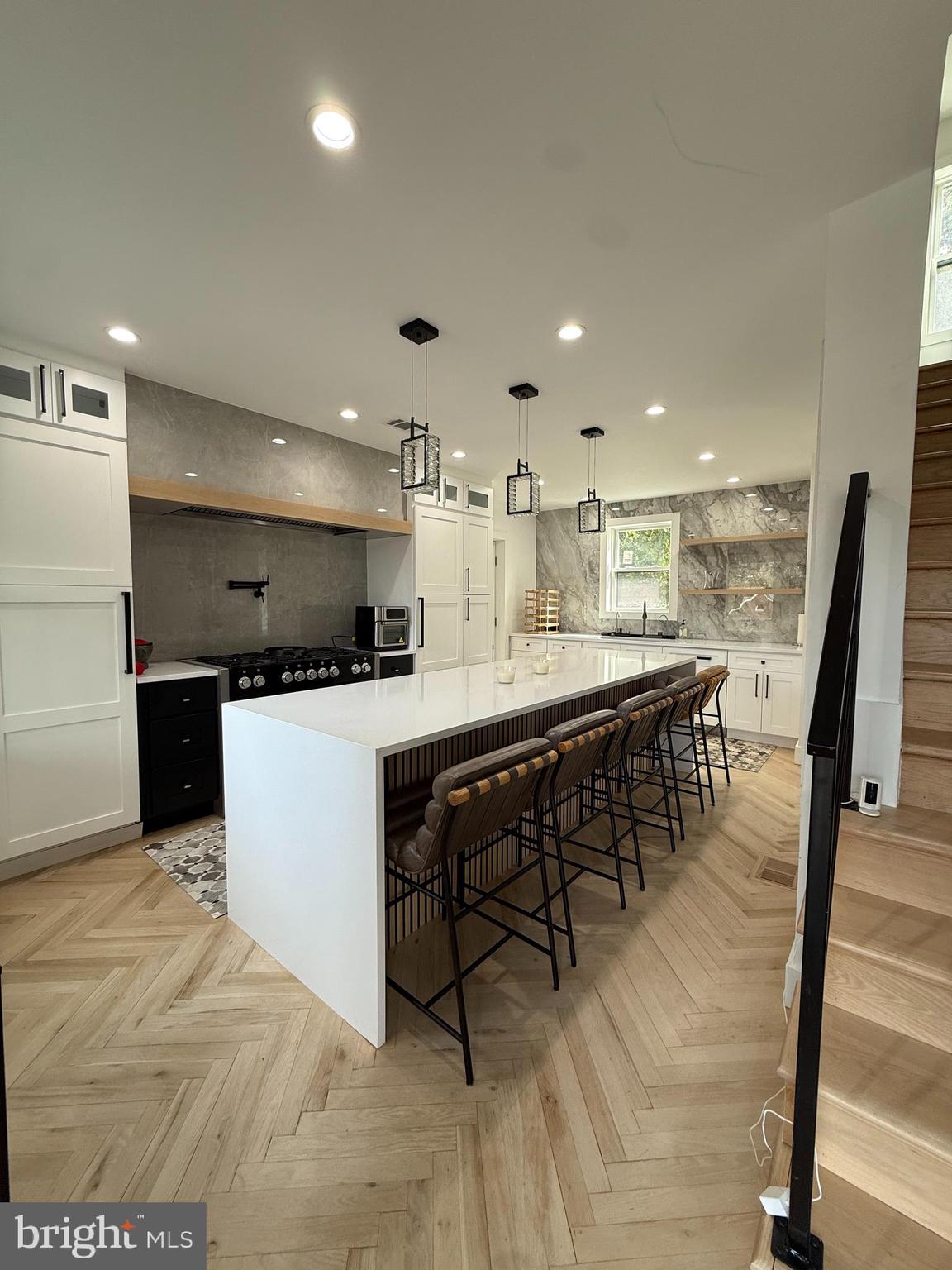 3323 CARPENTER STREET SE