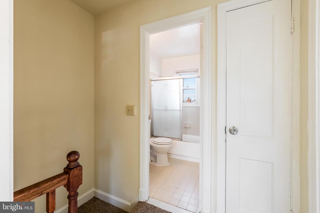 2010 T STREET SE