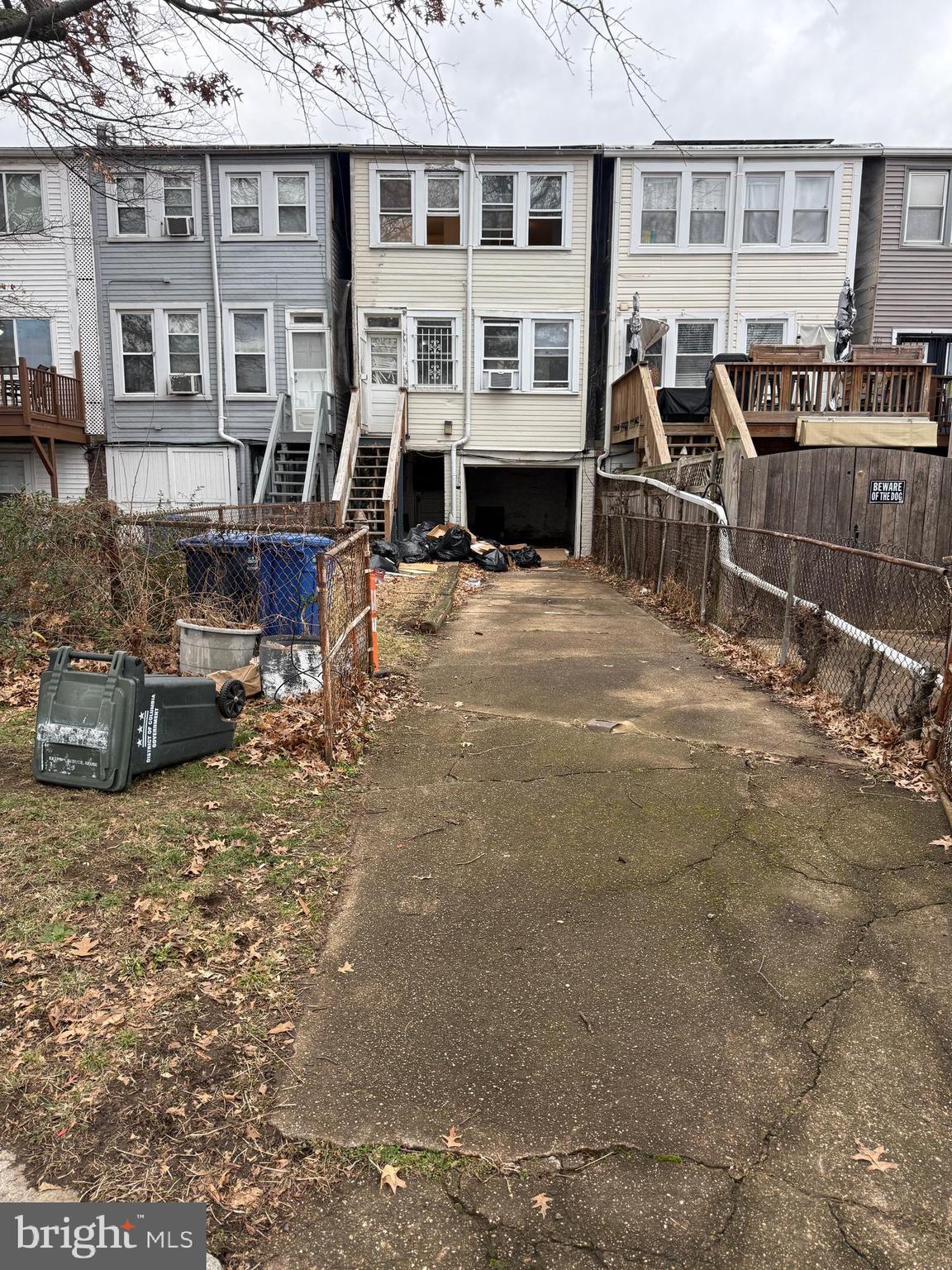 1805 POTOMAC AVENUE SE