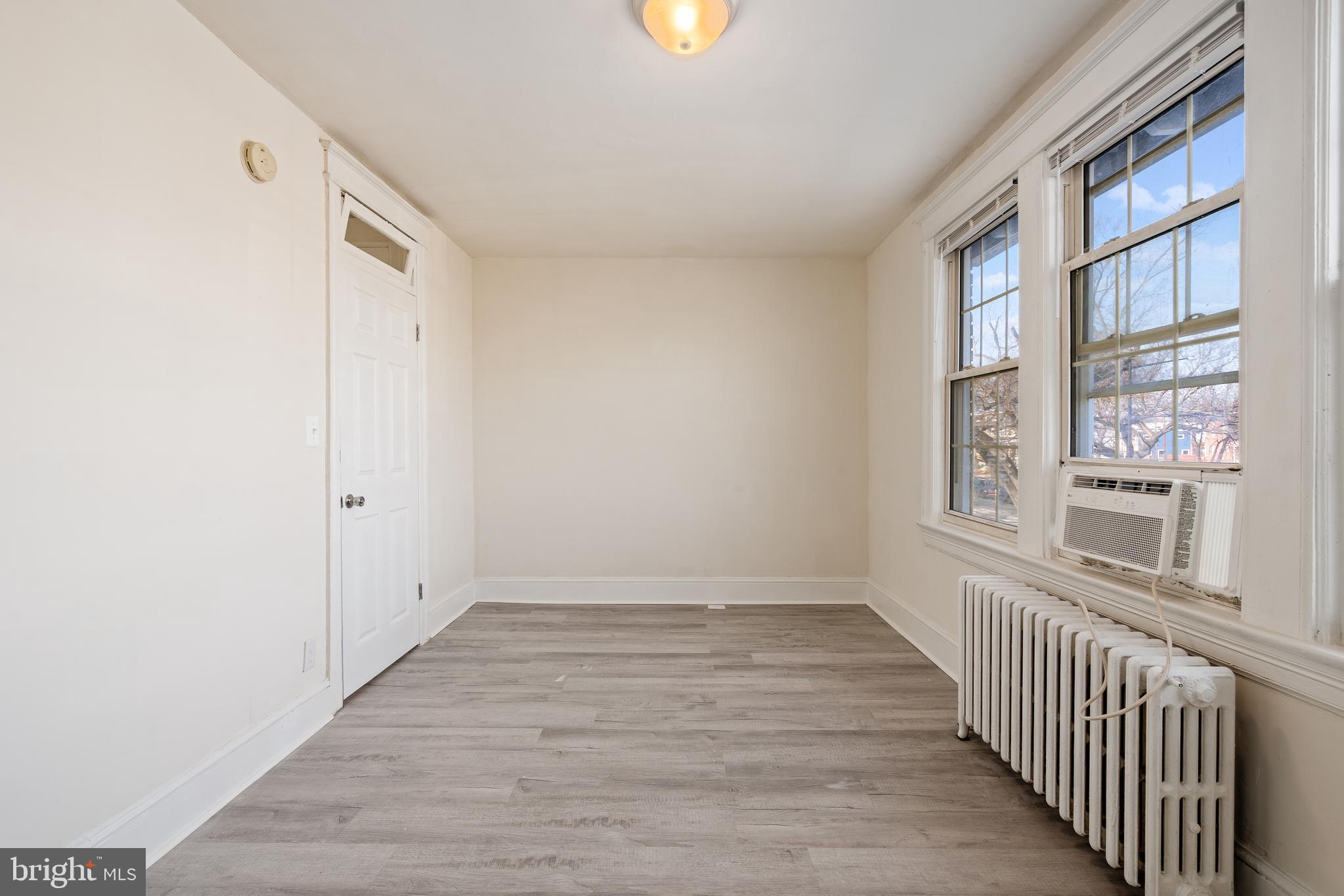 1805 POTOMAC AVENUE SE