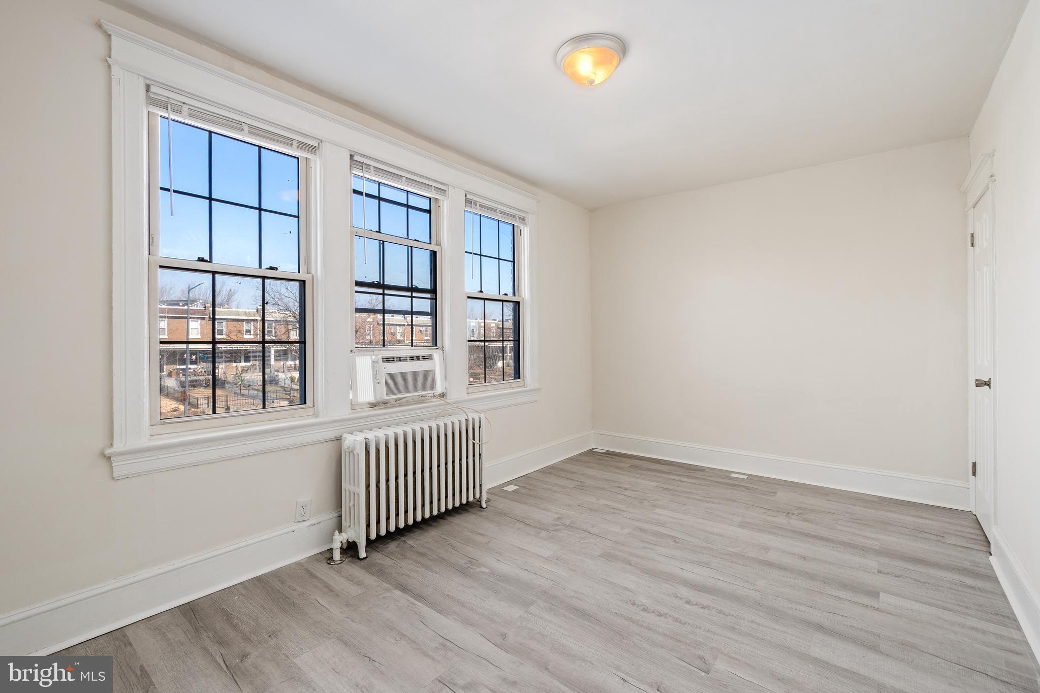 1805 POTOMAC AVENUE SE