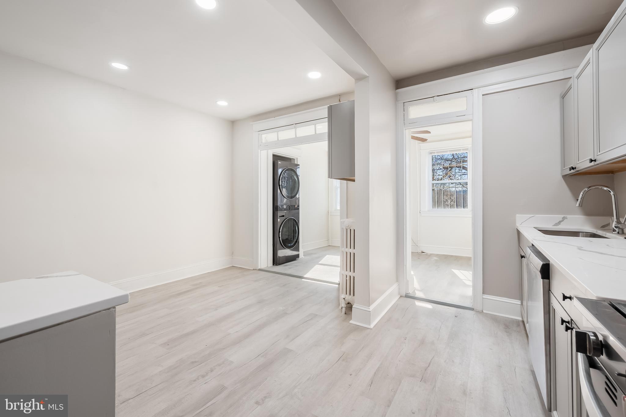 1805 POTOMAC AVENUE SE