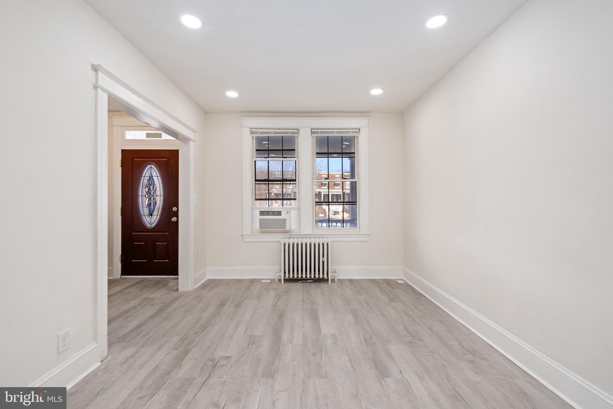 1805 POTOMAC AVENUE SE