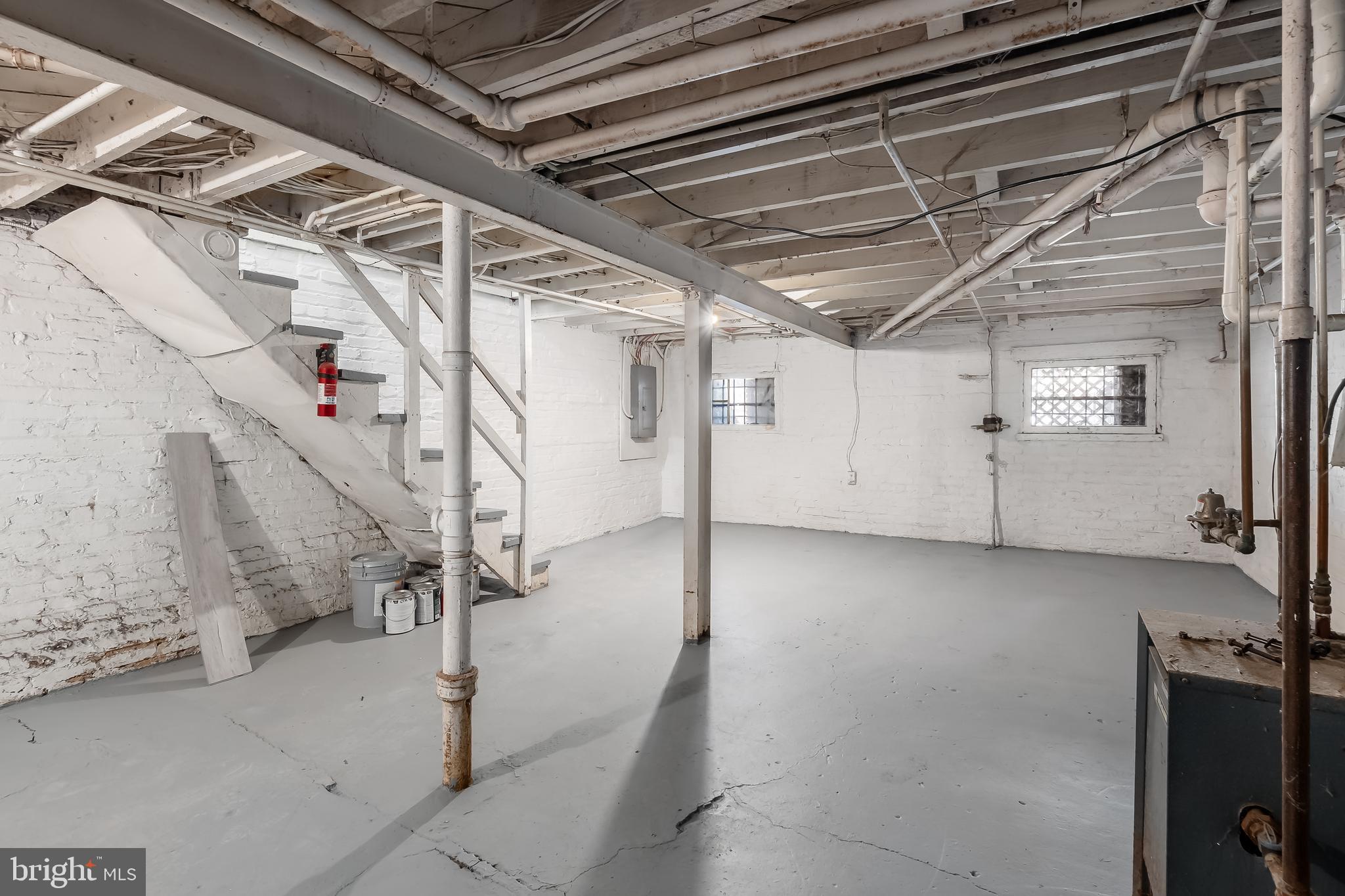 1805 POTOMAC AVENUE SE