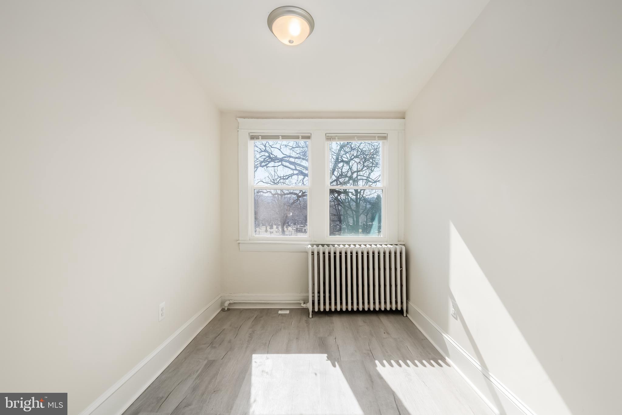 1805 POTOMAC AVENUE SE