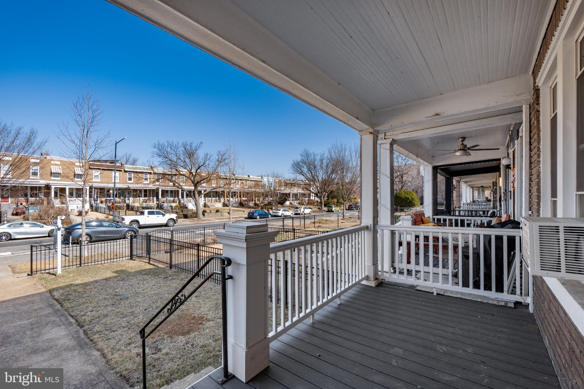 1805 POTOMAC AVENUE SE