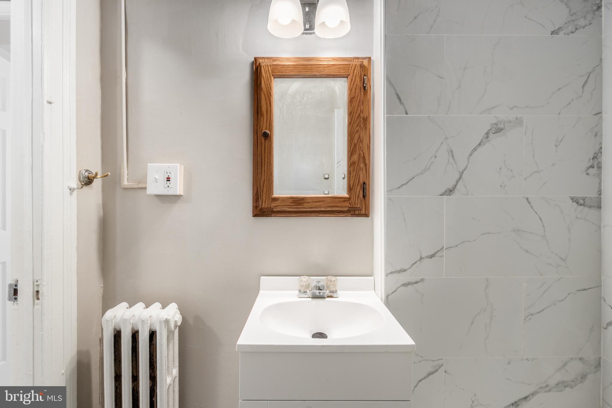 1805 POTOMAC AVENUE SE