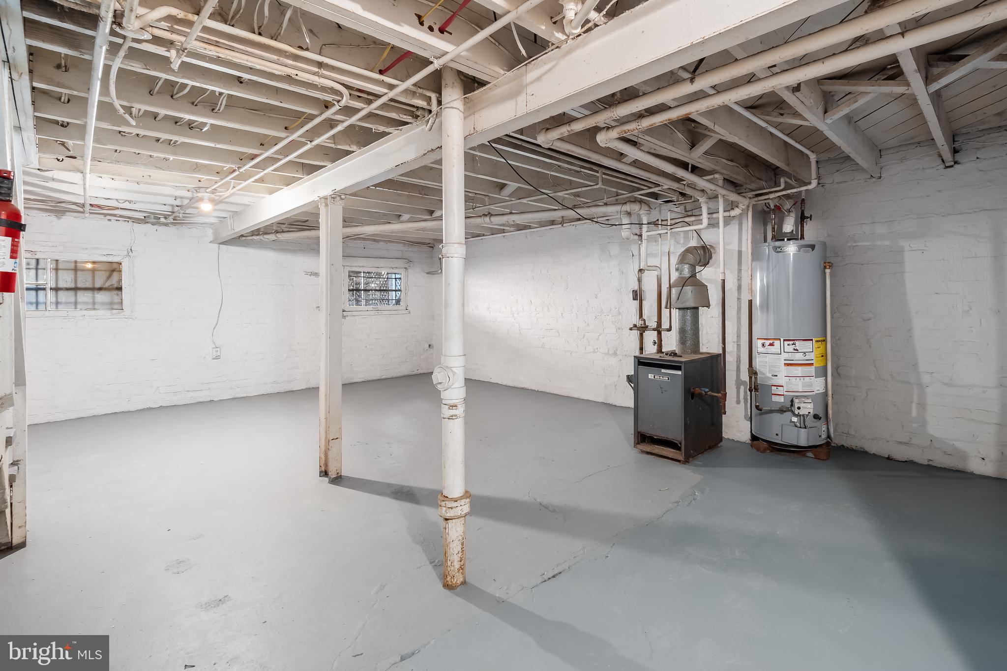 1805 POTOMAC AVENUE SE