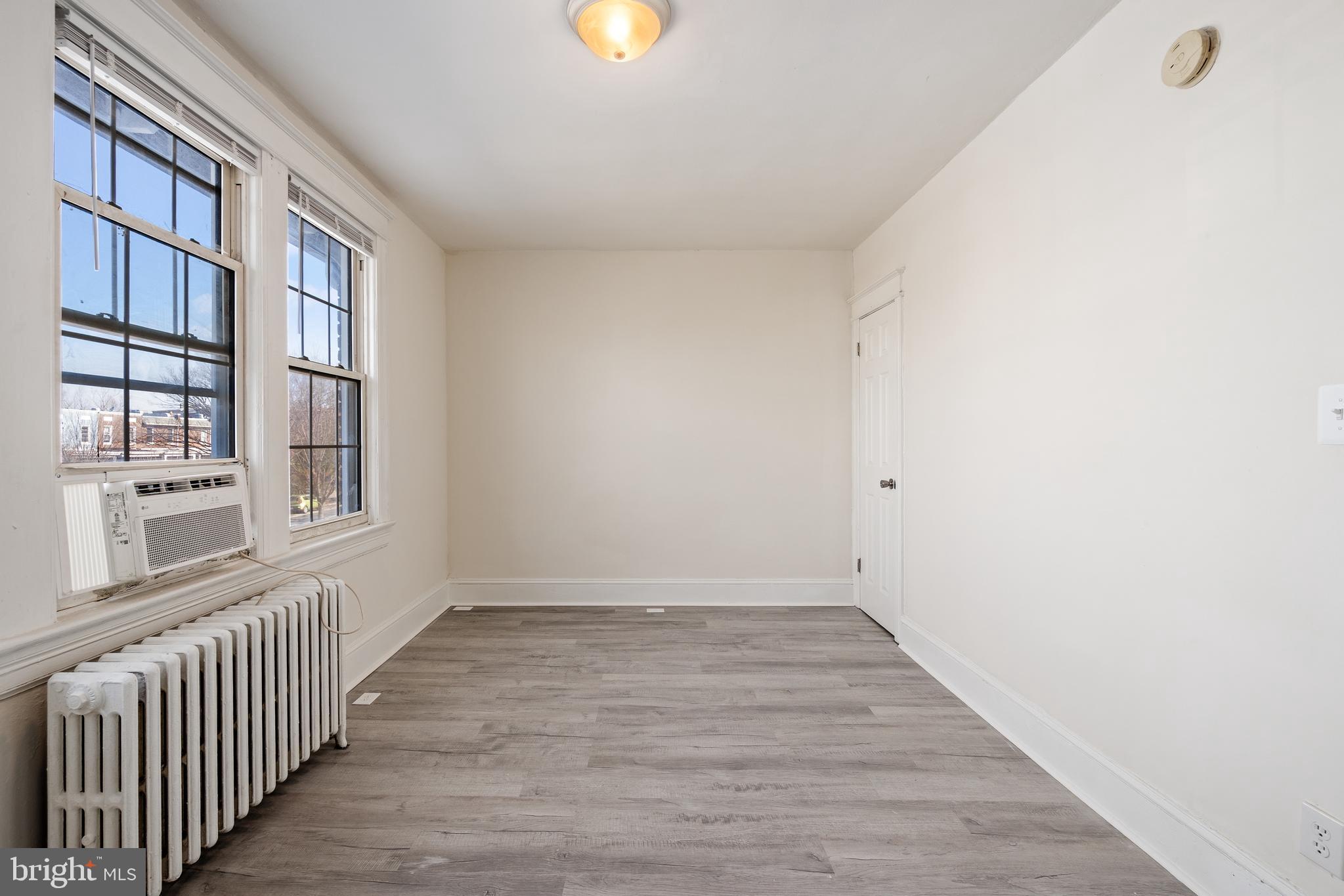 1805 POTOMAC AVENUE SE