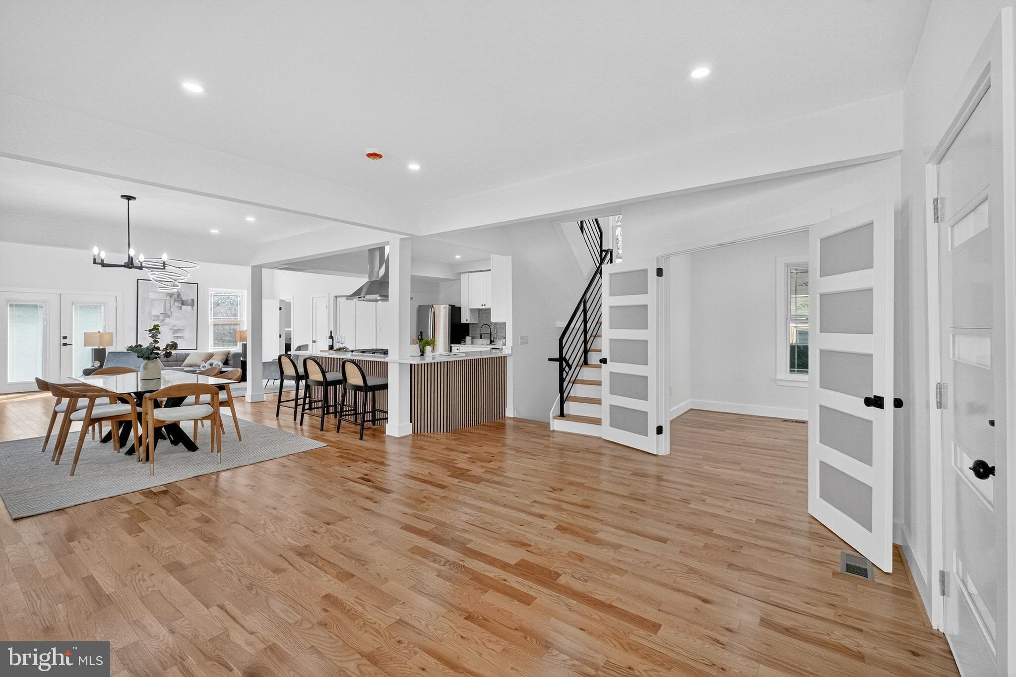 1923 JACKSON STREET NE