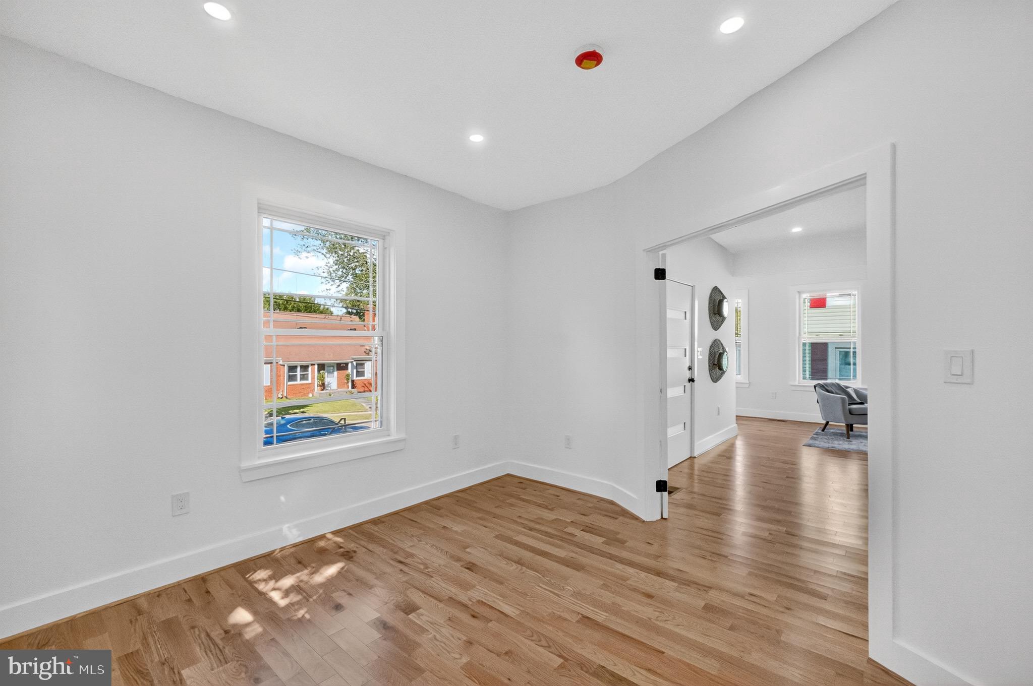 1923 JACKSON STREET NE