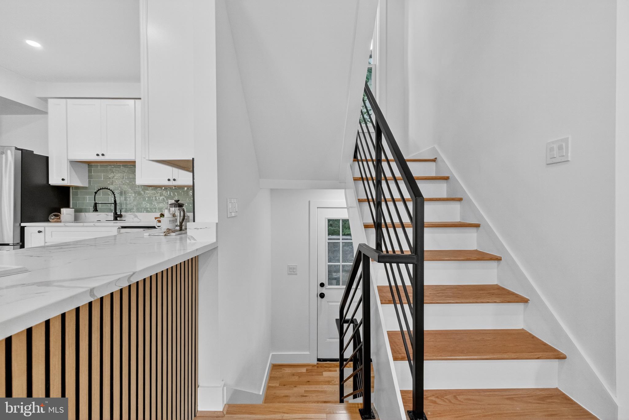 1923 JACKSON STREET NE