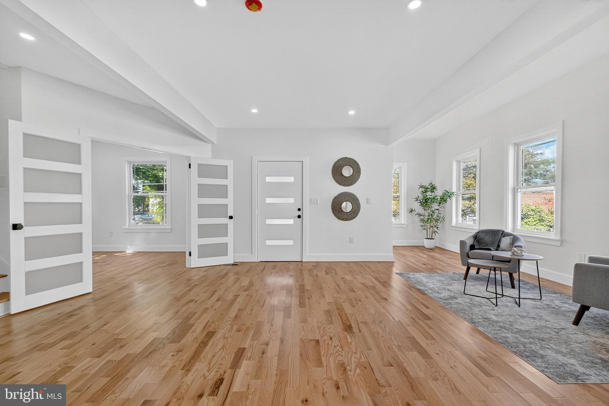 1923 JACKSON STREET NE