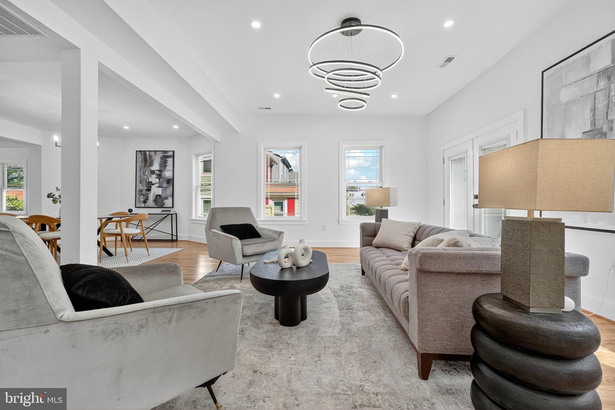 1923 JACKSON STREET NE