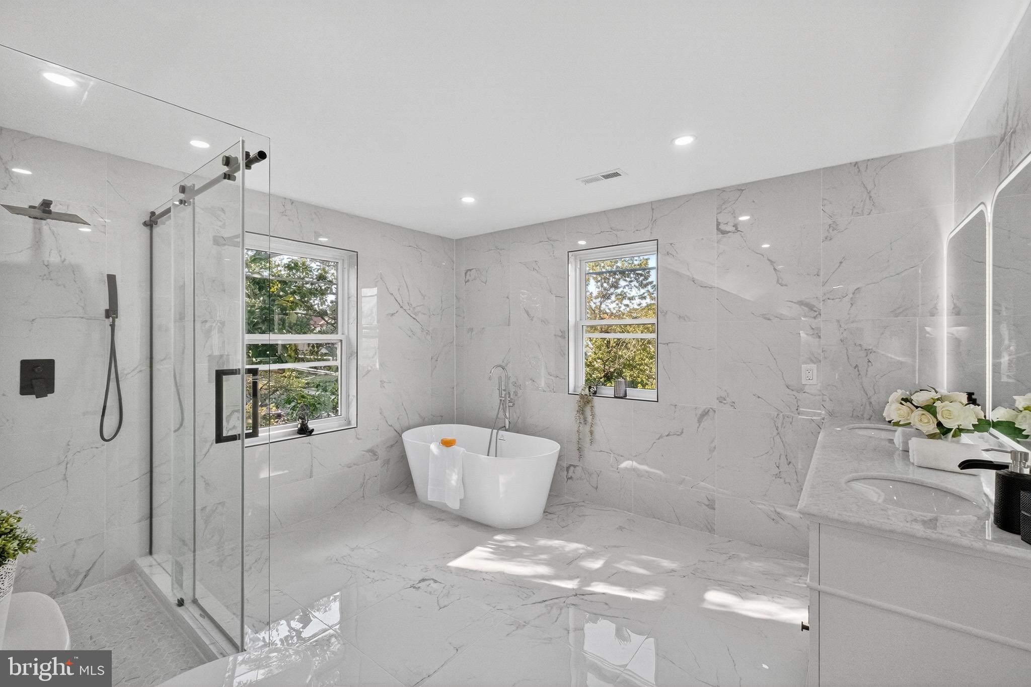 1923 JACKSON STREET NE